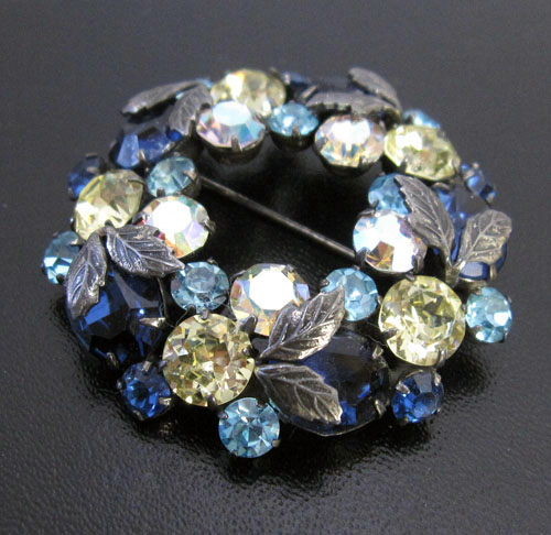 （画像用） Coroコロ リースブローチ