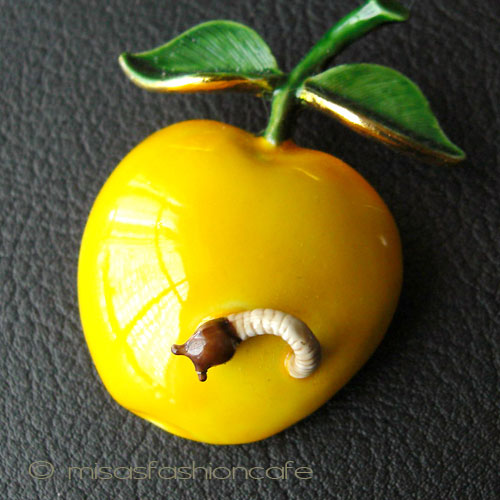 （画像用） Original By Robert刻印 フルーツ　ブローチ