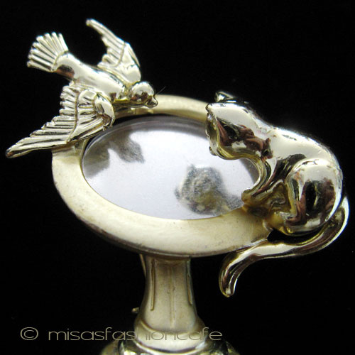 （画像用） 猫＆鳥ミラーブローチ