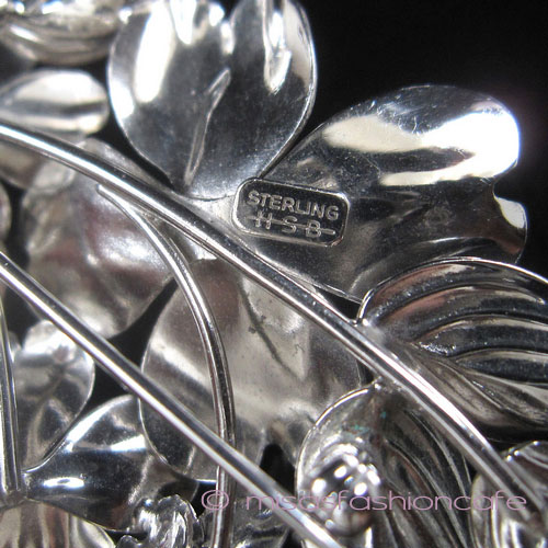 （画像用） Sterling銀製ブローチ 　 ハナミズキのお花