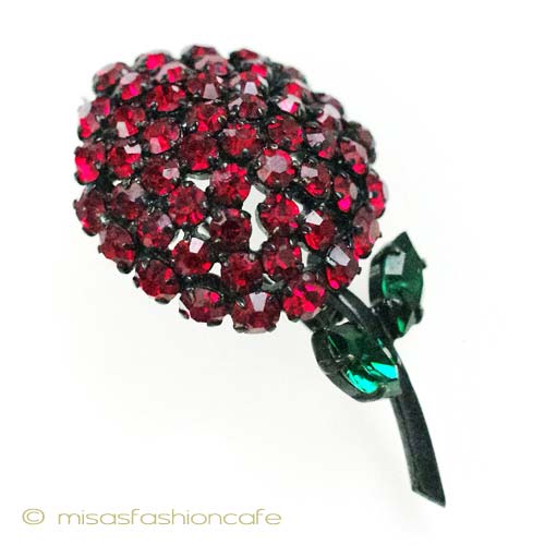 （画像用） Austria　オーストリア製 ストロベリー苺ブローチ