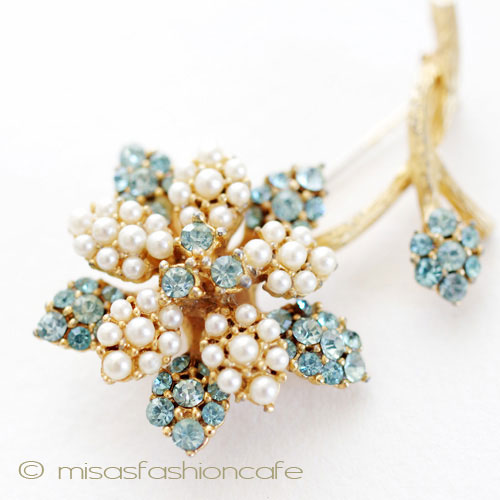 （画像用） BSK お花ブローチ