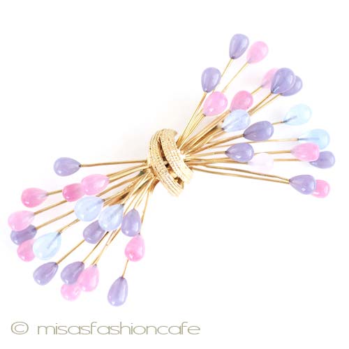 （画像用） Ｃｏｒｏｃｒａｆｔ　ブローチ 　アートガラス・リボン