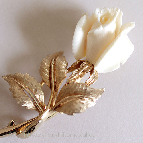 （画像用） BOUCHER　ブシェール 象牙ローズ　ブローチ