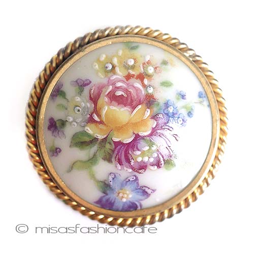 （画像用） フランス製陶器ブローチ ポーセリンローズLimoges