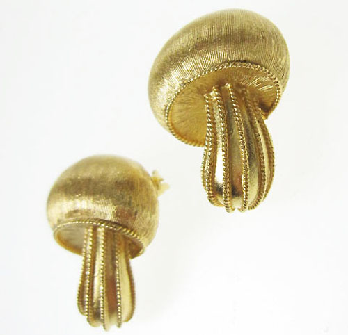 （画像用） クラウンTrifari　 きのこブローチセット