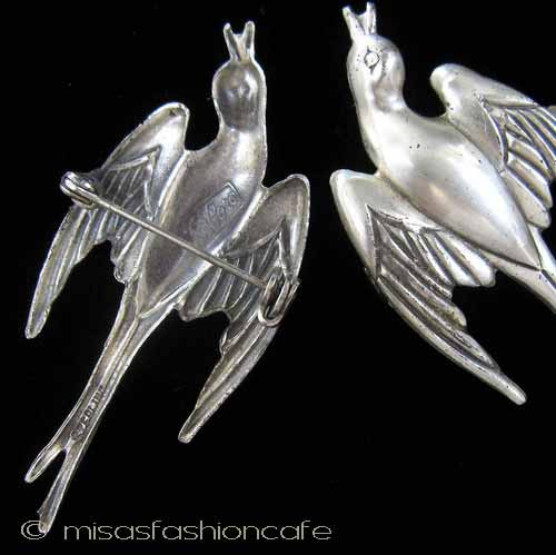 （画像用） スターリング銀製ブローチ Coro　鳥２個セット