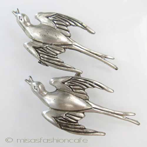 （画像用） スターリング銀製ブローチ Coro　鳥２個セット