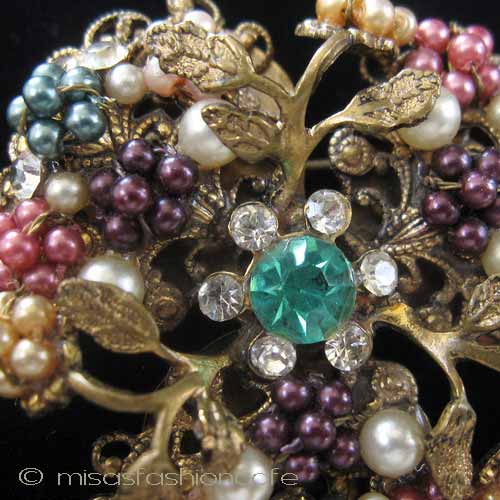 （画像用） パールのお花ブローチ