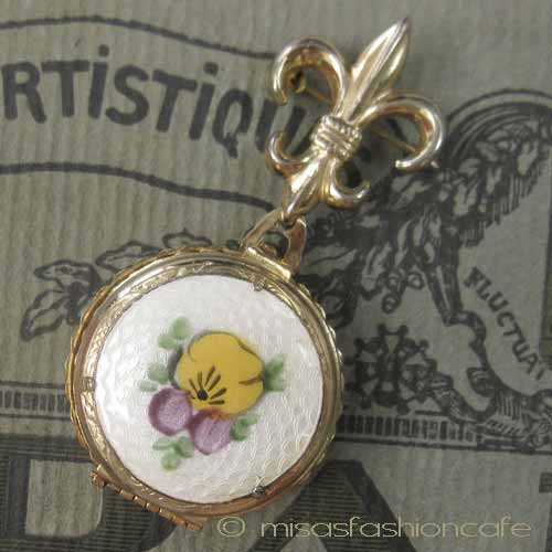 （画像用） Coro　すみれブローチ ４枚入り　ロケット