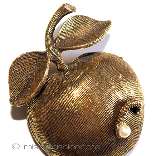 （画像用） Original by Robert　 アップル　ブローチ