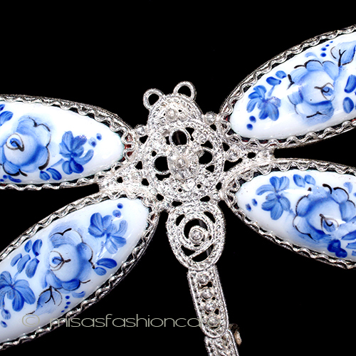 （画像用） ポーセリン　ブローチ トンボ　＆　ローズ