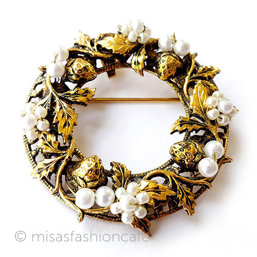 （画像用） パール花＆いちごリース ブローチ兼ペンダント