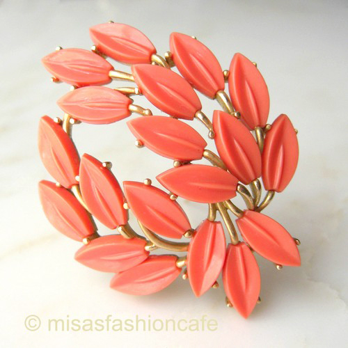 （画像用） クラウントリファリ Trifari コーラルリーフ ブローチ