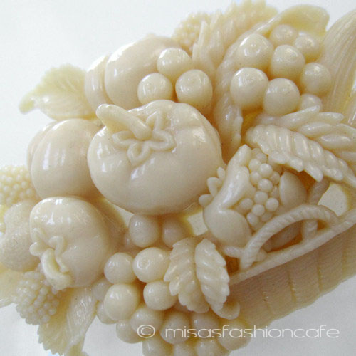 （画像用） フルーツバスケット ブローチ