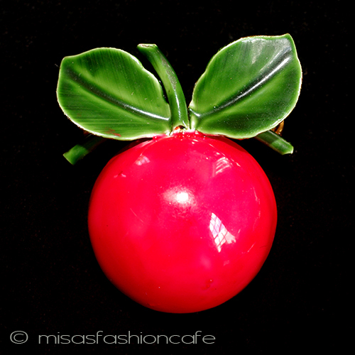 （画像用） Original by Robert フルーツ・ブローチ