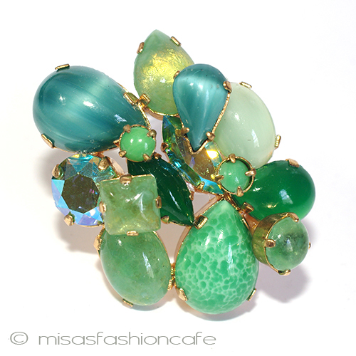 （画像用） Ａｕｓｔｒｉａ　オーストリア ガラスブローチ