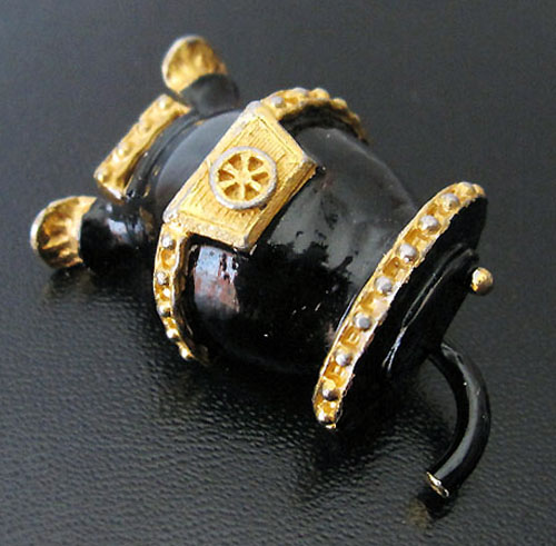 （画像用） Original By Robert　 薪ストーブ　ブローチ