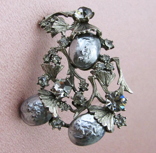 （画像用） 希少HARハーブローチ バロックパールの花