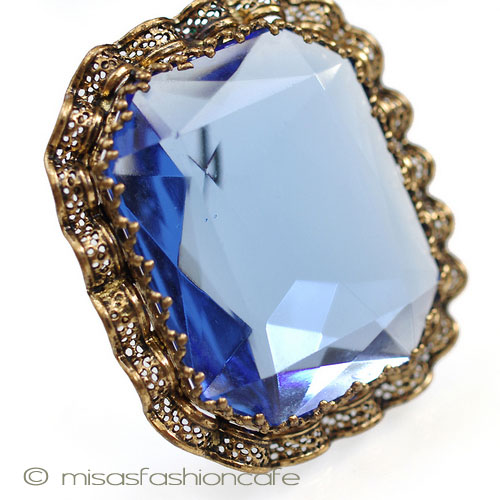 （画像用） アートグラス　ブローチ