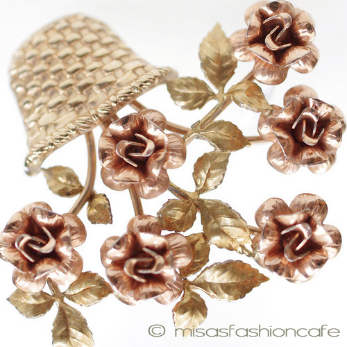 （画像用） 14Kgf 花カゴのブローチ