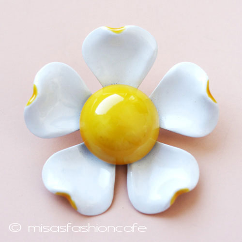 （画像用） Original By Robert　 エナメルお花ブローチ