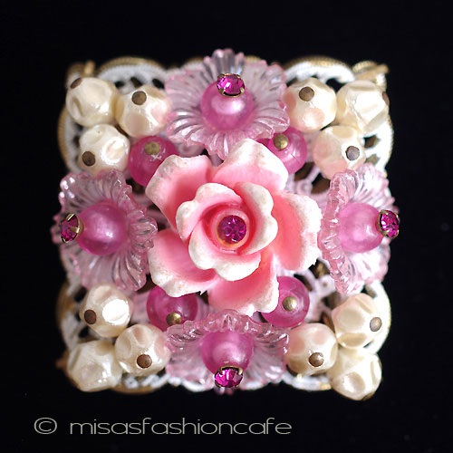 （画像用） パール花ブローチ
