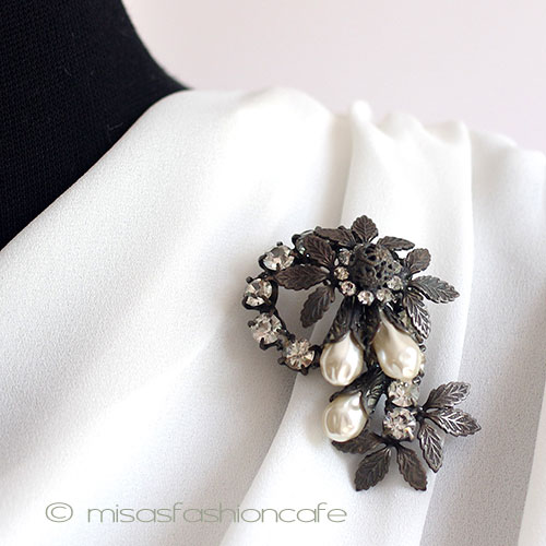 （画像用） パールRSお花ブローチ