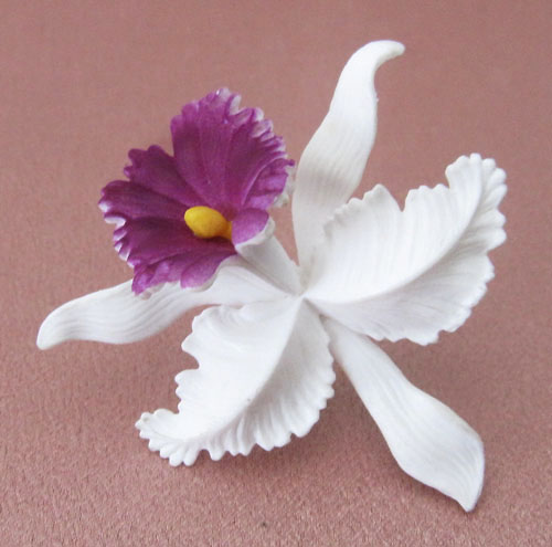 （画像用） アヤメのお花ブローチ