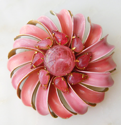 （画像用） Original By Robert ピンクフラワー ブローチ