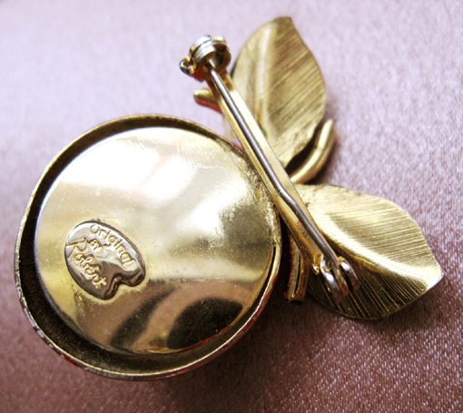 （画像用） Original By Robert　　 ミニトマト　ブローチ