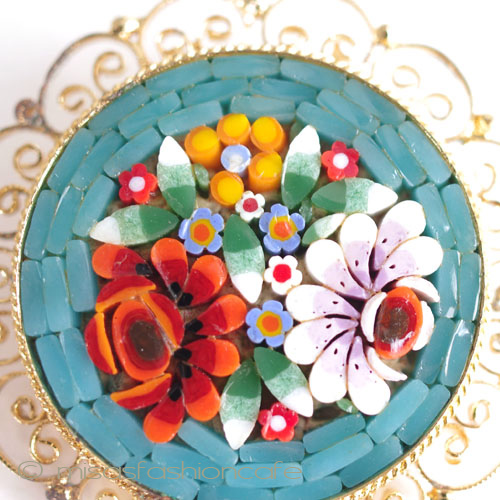 （画像用） ガラス製マイクロモザイク お花ブーケのブローチ