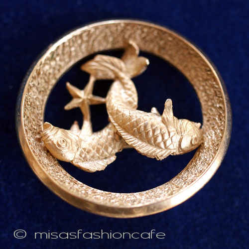 （画像用） Trifari　トリファリ 鯉・魚座ブローチ