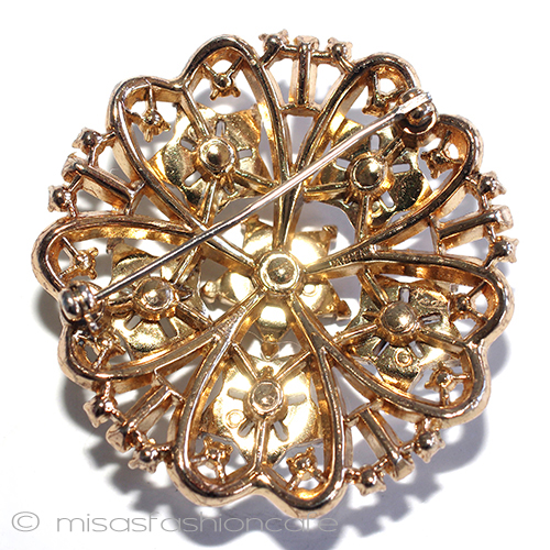 （画像用） Ｔｒｉｆａｒｉ　 トリファリ 星フラワー　ブローチ