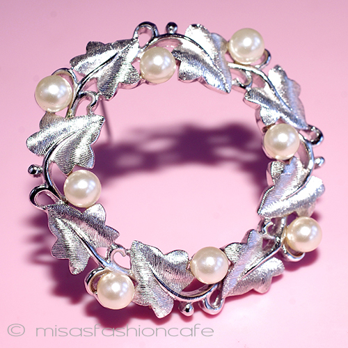 （画像用） Trifari　 トリファリ アイビーの葉　リース