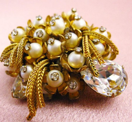 （画像用） クリスタル＊パール フラワー＊ブローチ
