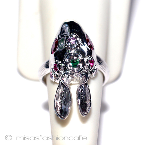 （画像用） 銀製ウサギ　リング 天然ルビー＆エメラルド