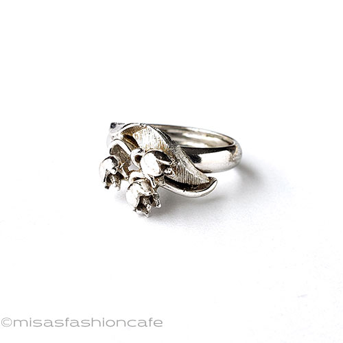 （画像用） Trifari　 トリファリ 鈴蘭のお花　リング