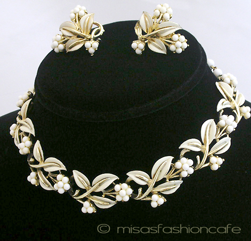 （画像用） ＣＯＲＯ コロ　白花セット