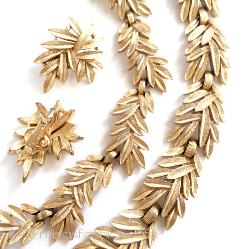 （画像用） クラウン　トリファリ Ｔｒｉｆａｒｉ金葉3点セット