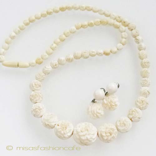 （画像用） 象牙アイボリーのローズ ネックレス＆イヤリングセット
