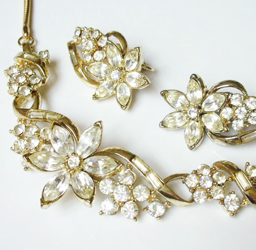 （画像用） Coroコロペガサス ネックレス・イヤリングセット