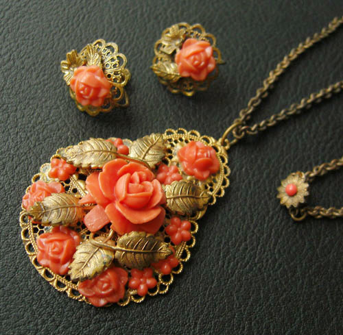 （画像用） アンティークお花 ネックレス・イヤリングセット