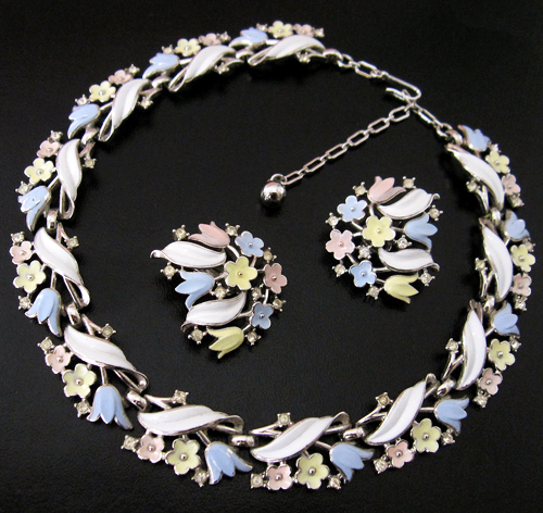 （画像用） クラウントリファリ ネックレス＆イヤリング