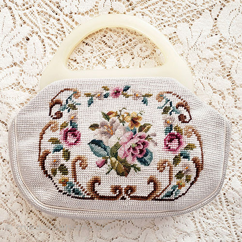 ヴィンテージ花刺繍バッグ セルロイド製フレーム - ウインドウを閉じる