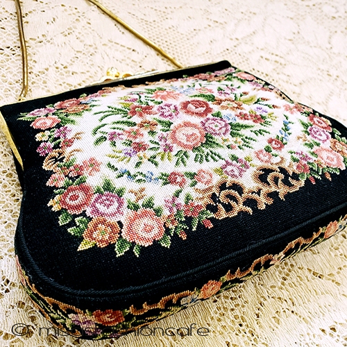 （画像用） ヴィンテージ　バッグ 総刺繍お花プチポアン