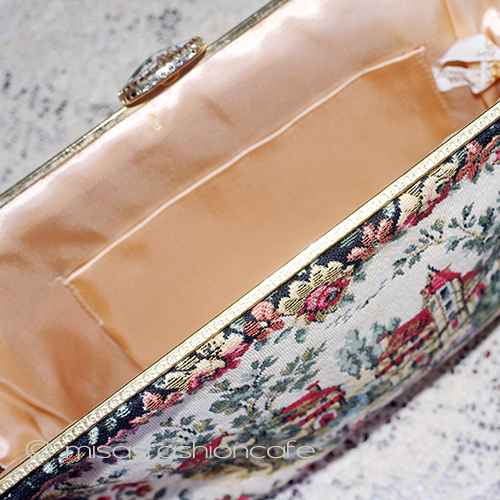 （画像用） ヴィンテージバッグ　仏製 お花と家刺繍　陶器金具