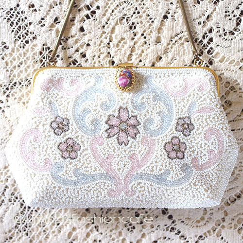 ヴィンテージ　バッグ　 パリ仏製　ビーズ刺繍 - ウインドウを閉じる