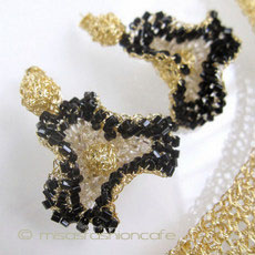 Lavish ピアス 18Kgp BLKフラワーセット