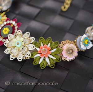 NY お花ネックレス コーラル・マルチカラー